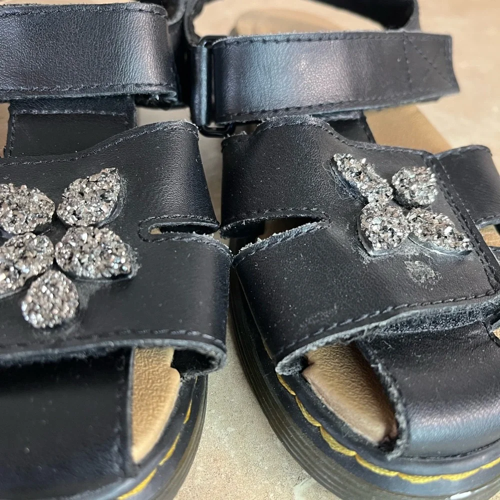Kids Black Dr.Marten’s Glitter Flower Strap Sandals